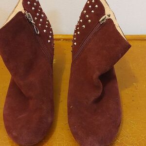 Mark Women Boots Size 7